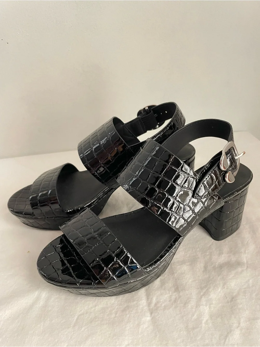 Aerosoles Camera Black Crocodile Patent Leather Block Heel Platform Sandals 8